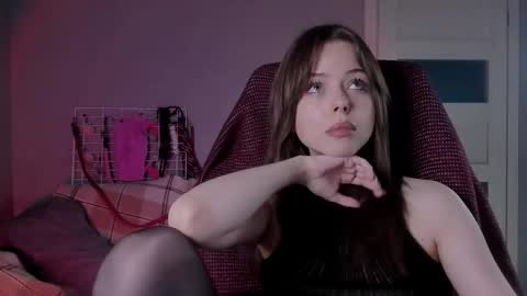 Snapshot of hype_meal_home chatting on 27, 11, 2025 Miley. PVT open i have extra prices on nude show online show from 27, 11, 2025