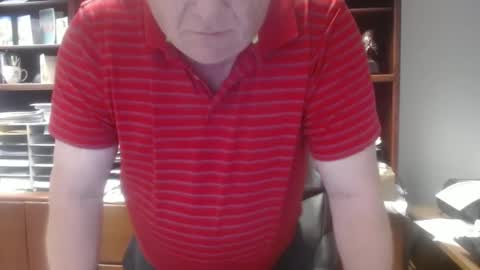 Snapshot of hypnotizing4u chatting on 11, 9, 2025 hypnotizing4u online show from 11, 9, 2025