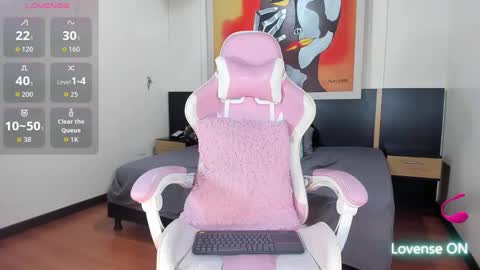 Snapshot of i_am_karoll chatting on 28, 10, 2025 karoll online show from 28, 10, 2025