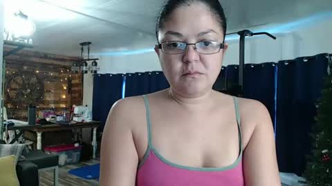 Snapshot of i_fetishize_u chatting on 6, 1, 2025 ShortStuff online show from 6, 1, 2025