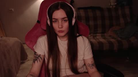 Snapshot of i_love_icecream chatting on 6, 2, 2025 elisabeth online show from 6, 2, 2025