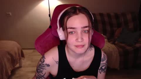 Snapshot of i_love_icecream chatting on 7, 3, 2025 elisabeth online show from 7, 3, 2025