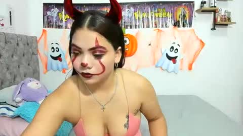 Snapshot of iam_mai chatting on 31, 10, 2025 iam_mai online show from 31, 10, 2025