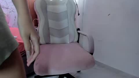 iam_monika online show from 4, 7, 2026