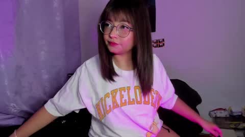 Snapshot of iam_zoechan chatting on 11, 1, 2025 Zoe 3 online show from 11, 1, 2025