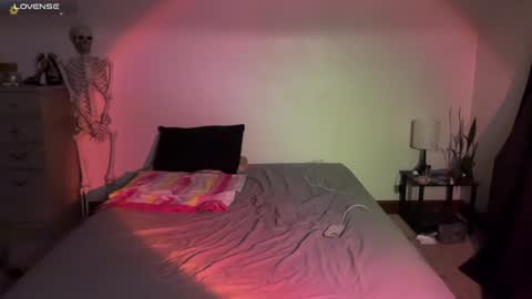 Crystal online show from 20, 1, 2025