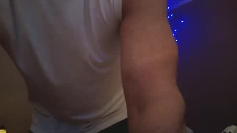 Snapshot of iamhereandnow chatting on 4, 10, 2025 iamhereandnow online show from 4, 10, 2025