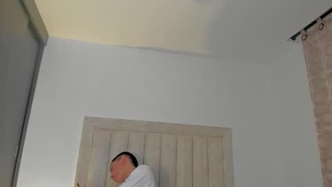 Juliiiiian online show from 8, 1, 2026