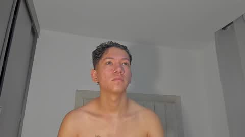 Snapshot of iamjulian_ chatting on 2, 6, 2026 Juliiiiian online show from 2, 6, 2026
