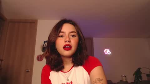 Snapshot of iamjulietaaa chatting on 6, 1, 2025 Julieta online show from 6, 1, 2025