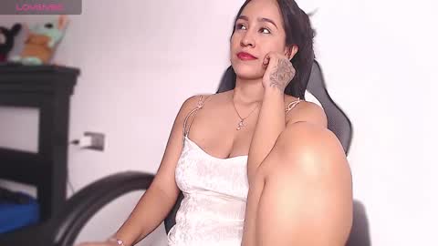 Snapshot of iamlara1 chatting on 17, 1, 2025 Lara online show from 17, 1, 2025