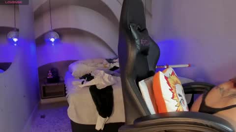 Nayuta online show from 9, 3, 2025