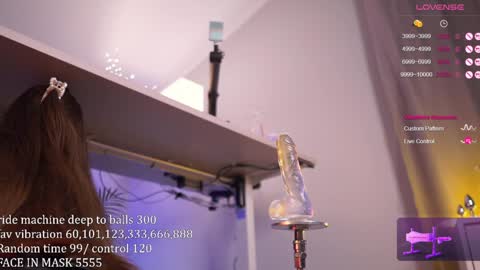 Snapshot of iamsavagegirl chatting on 8, 1, 2025 Yana online show from 8, 1, 2025