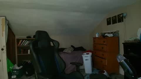 iamtommyparker online show from 8, 3, 2025