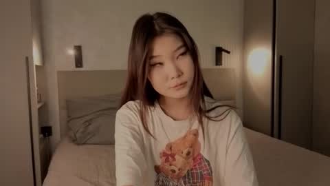 Snapshot of iamyuki_ chatting on 10, 11, 2025 iamyuki_ online show from 10, 11, 2025