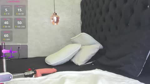 Snapshot of ian_castillo_ chatting on 13, 2, 2025 IAN CASTILLO online show from 13, 2, 2025