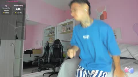 Snapshot of ian_castillo_ chatting on 13, 9, 2025 IAN CASTILLO online show from 13, 9, 2025