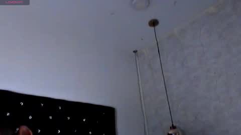 Snapshot of ian_castillo_ chatting on 21, 10, 2025 IAN CASTILLO online show from 21, 10, 2025