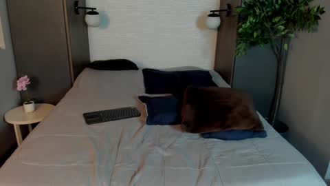 Ian Davis online show from 5, 2, 2025