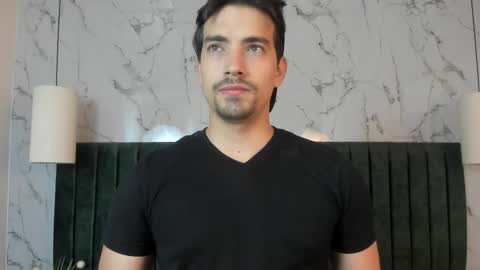 Ian Davis online show from 6, 3, 2025