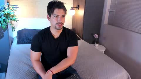 Ian Davis online show from 28, 9, 2025