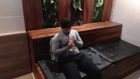 Ian Davis online show from 13, 10, 2025