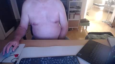 iandy12 online show from 8, 9, 2025