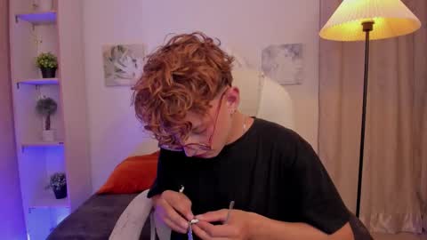 ian  online show from 29, 11, 2025