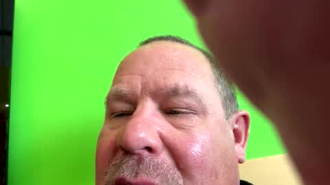 Snapshot of icanmakeyousquirt69 chatting on 16, 4, 2026 icanmakeyousquirt69 online show from 16, 4, 2026