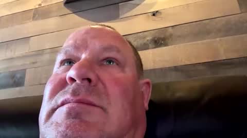 Snapshot of icanmakeyousquirt69 chatting on 22, 4, 2026 icanmakeyousquirt69 online show from 22, 4, 2026