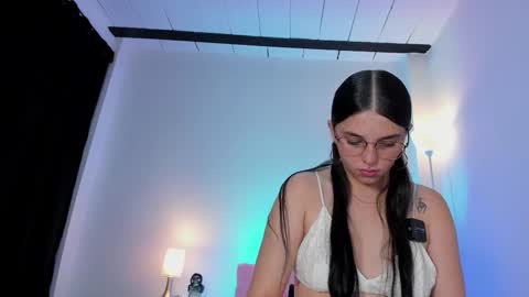 Snapshot of ice_grace chatting on 22, 10, 2025 ice online show from 22, 10, 2025