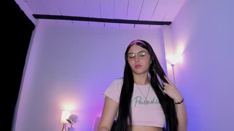 Snapshot of ice_grace chatting on 5, 11, 2025 ice online show from 5, 11, 2025