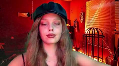 Snapshot of icecreamamy chatting on 5, 10, 2025 Nina online show from 5, 10, 2025