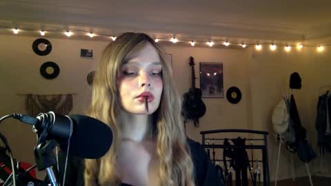 Nina online show from 14, 2, 2026