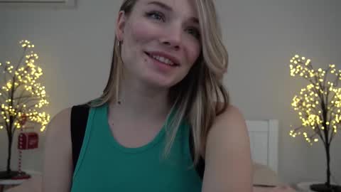 Danielle online show from 9, 2, 2025