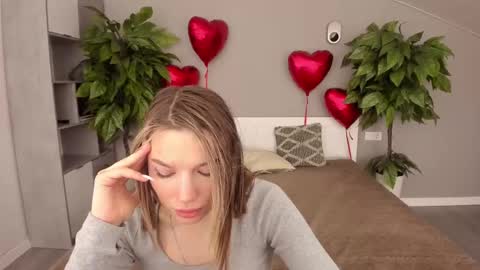 Danielle online show from 20, 2, 2025