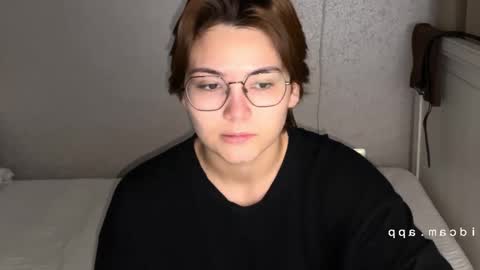 Snapshot of iceeheart chatting on 8, 11, 2025 Ksenia online show from 8, 11, 2025