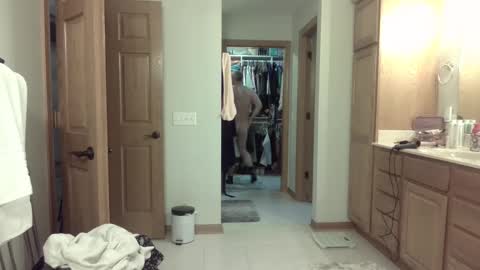 Snapshot of icelandicpimp42 chatting on 4, 12, 2025 icelandicpimp42 online show from 4, 12, 2025