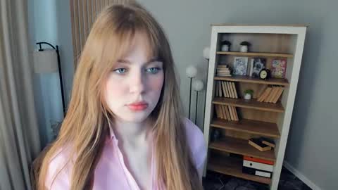 Snapshot of icyhoneybite chatting on 16, 9, 2025 Jane online show from 16, 9, 2025