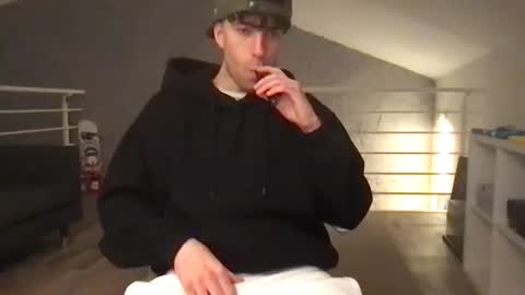 icyninesix online show from 19, 12, 2024