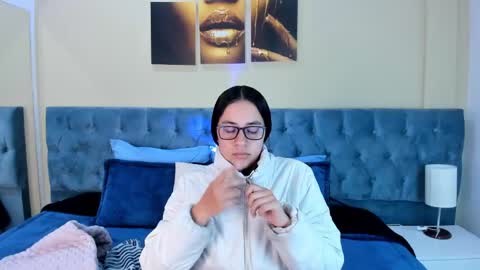 Snapshot of icysweetcam chatting on 9, 3, 2025 Icy online show from 9, 3, 2025