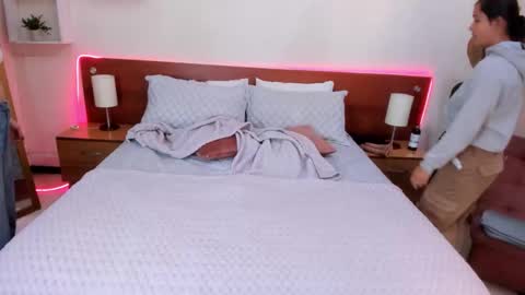 Snapshot of icysweetcam chatting on 7, 10, 2025 Icy online show from 7, 10, 2025