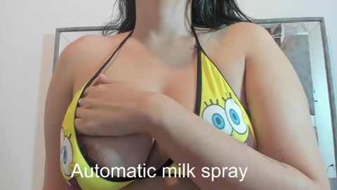 Snapshot of idarazanin24 chatting on 5, 12, 2025 Idara Zanin online show from 5, 12, 2025