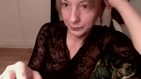 Snapshot of ifk_donkeysfr chatting on 3, 12, 2025 Ifk Donkeys online show from 3, 12, 2025