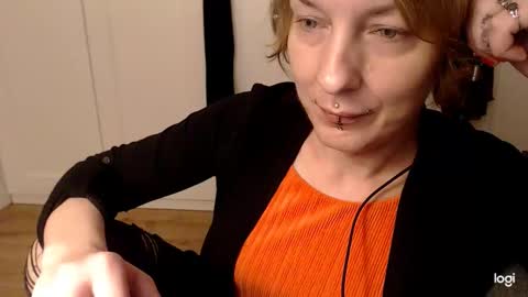Snapshot of ifk_donkeysfr chatting on 4, 12, 2025 Ifk Donkeys online show from 4, 12, 2025