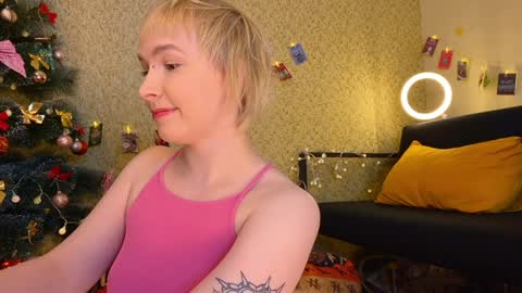 Emmy  help me reach 100 thumbs up online show from 27, 1, 2025