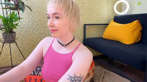 Emmy  help me reach 100 thumbs up online show from 8, 2, 2025