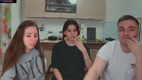 Julia and Mira online show from 16, 12, 2024