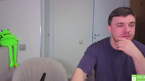 Snapshot of ihavepaws33 chatting on 7, 2, 2026 Julia and Mira online show from 7, 2, 2026