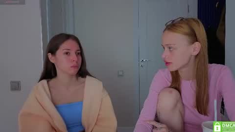 Snapshot of ihavepaws33 chatting on 27, 6, 2026 Julia and Mira online show from 27, 6, 2026